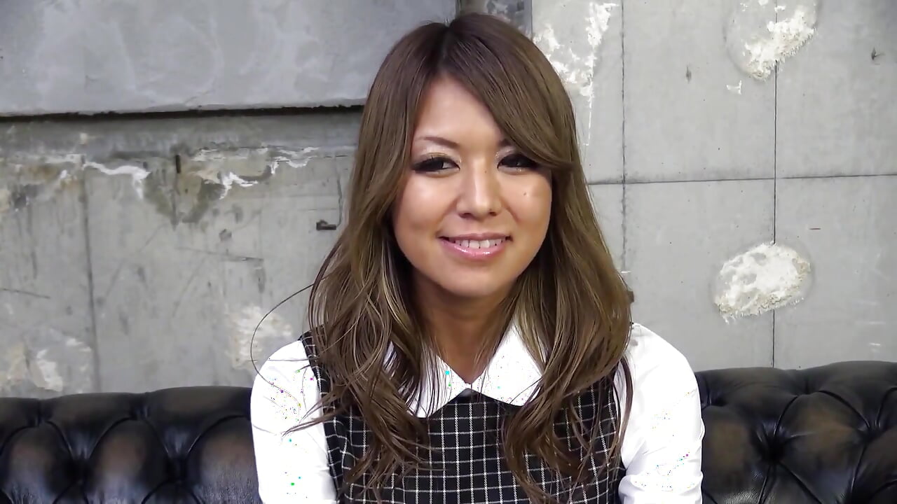 Skinny Japanese Teen Talk to Standing Creampie Fuck at Uncensored JAV Casting
